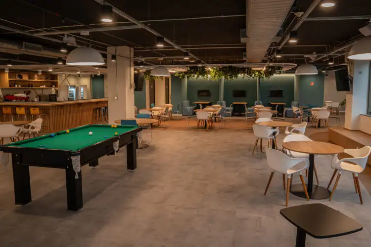 Escritórios corporativos de tecnologia: dicas e inspirações